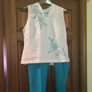 Wonderfully detailed top and pants set